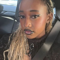 Buscando compañero de cuarto en Central Los Angeles, Westside / South Bay, The Harbor, San Fernando Valley, Southeast, Orange County - Los Angeles