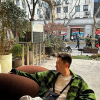 Looking for a roommate in Manhattan, Brooklyn, Queens, Jersey City / Hoboken - New York