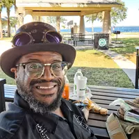 Looking for a roommate in Central Orlando, North Orlando, East Orlando, West Orlando - Orlando