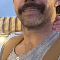 Looking for a roommate in The Harbor, Southeast, Orange County - Los Angeles