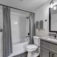 Looking for a roommate in Broward County, Miami, Miami Dade, Palm Beach County - Miami