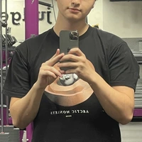 Looking for a roommate in Central Los Angeles, Westside / South Bay, San Fernando Valley, The Verdugos - Los Angeles