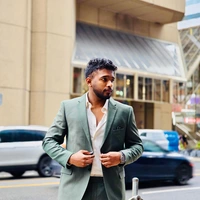 Buscando compañero de cuarto en Downtown TO, Mississauga, Scarborough - Toronto