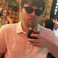 Looking for a roommate in Central SD, Coastal, East SD, Inland, North SD, South SD - San Diego