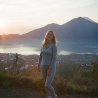 Looking for a roommate in Central Los Angeles, Westside / South Bay, The Harbor, San Fernando Valley, Southeast, The Verdugos - Los Angeles