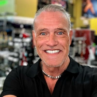 Looking for a roommate in Ne Dallas, Nw Dallas, Sw Dallas - Dallas