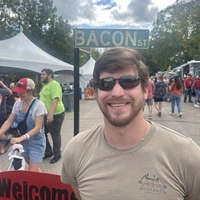 Looking for a roommate in Central Minneapolis, Nokomis, Saint Paul, Suburbs - Minneapolis