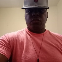 Looking for a roommate in West Side - Chicago