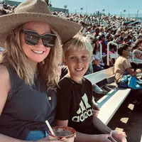 Looking for a roommate in Orange County - Los Angeles