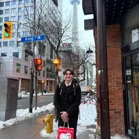 Looking for a roommate in Downtown TO, York Region, North York, East TO, West TO, Midtown TO - Toronto