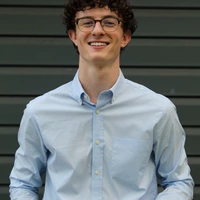 Looking for a roommate in The Verdugos - Los Angeles