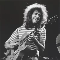 Buscando compañero de cuarto en Central Los Angeles, Westside / South Bay, San Fernando Valley, The Verdugos, San Gabriel Valley - Los Angeles