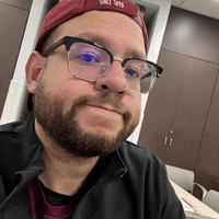 Looking for a roommate in Central Los Angeles, San Fernando Valley - Los Angeles