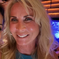 Looking for a roommate in Outer Denver - Denver