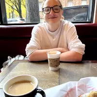 Looking for a roommate in Manhattan, Brooklyn - New York