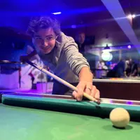 Looking for a roommate in Manhattan, Brooklyn, Queens, Jersey City / Hoboken - New York