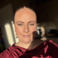 Looking for a roommate in Downtown TO, East TO, West TO, Midtown TO - Toronto