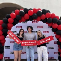 Looking for a roommate in Coastal, Inland - San Diego