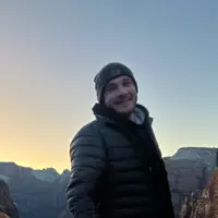 Looking for a roommate in SE Valley - Phoenix