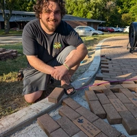 Looking for a roommate in Central Indy, North Indy - Indianapolis