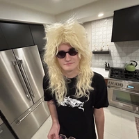 Looking for a roommate in Inland - San Diego