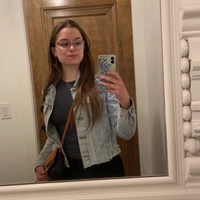 Looking for a roommate in City Centre, NW Calgary - Calgary