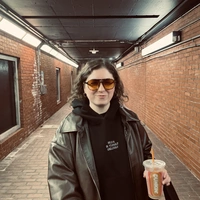 Looking for a roommate in Boston - Boston
