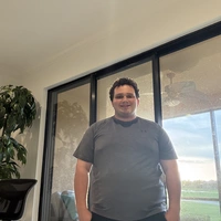 Looking for a roommate in Central Tampa, North Tampa, West Tampa, East Tampa, Clearwater-St. Petersburg - Tampa