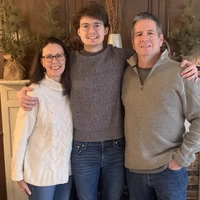 Looking for a roommate in Somerville - Boston