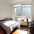 Room for rent in LIC #10