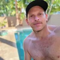 Looking for a roommate in Phoenix, NW Valley, NE Valley, SE Valley - Phoenix