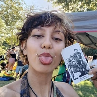 Looking for a roommate in Central Los Angeles, San Fernando Valley - Los Angeles