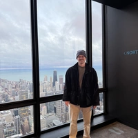 Looking for a roommate in Central, Far North Side, North Side - Chicago