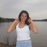 Looking for a roommate in Central Indy, North Indy - Indianapolis