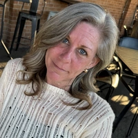 Looking for a roommate in North Indy, East Indy - Indianapolis