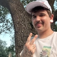 Looking for a roommate in Forth Worth - Dallas