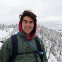 Looking for a roommate in Coastal - San Diego