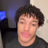 Looking for a roommate in Central Los Angeles, Westside / South Bay, The Harbor, Orange County - Los Angeles