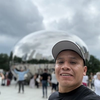 Looking for a roommate in Far North Side, Far Southeast Side, Far Southwest Side, South Side, Southwest Side, Chicago Burbs - Chicago