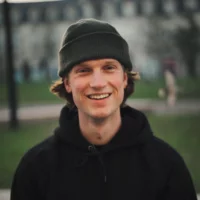 Looking for a roommate in Central, West Side, Far North Side, North Side - Chicago