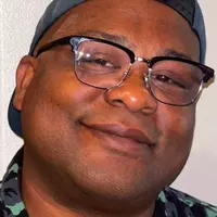 Looking for a roommate in Central Los Angeles, Westside / South Bay, The Harbor, San Fernando Valley, Southeast, The Verdugos - Los Angeles