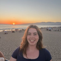 Looking for a roommate in Ventura - Los Angeles
