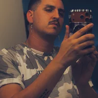Looking for a roommate in Orange County - Los Angeles