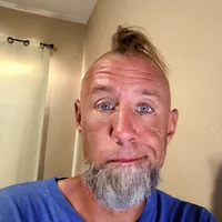 Looking for a roommate in Phoenix, NE Valley, SE Valley - Phoenix
