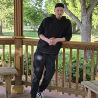 Looking for a roommate in Central Los Angeles, Westside / South Bay, San Fernando Valley, Orange County, San Gabriel Valley, Ventura, Inland Empire - Los Angeles
