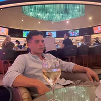 Looking for a roommate in Manhattan, Queens, Jersey City / Hoboken - New York
