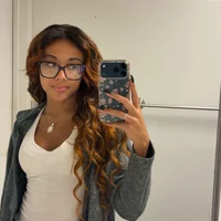 Looking for a roommate in Suffolk West - Long Island