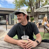 Looking for a roommate in Phoenix, NE Valley, SE Valley - Phoenix