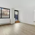 Room for rent in Midtown West #4