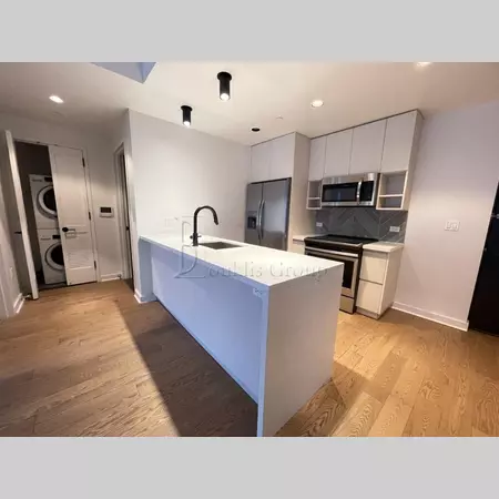 2 bedrooms apartment for rent in Astoria - Queens, New York